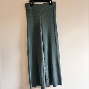 Aerie Ribbed Wide Leg Leggings. Size M.
